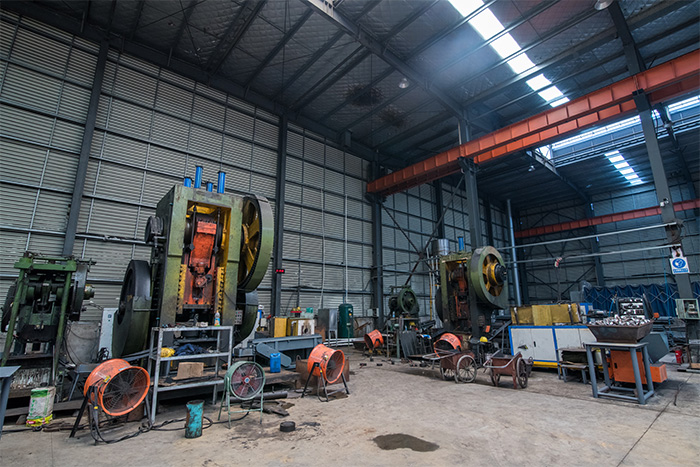 海东网架配件-锥头加工车间