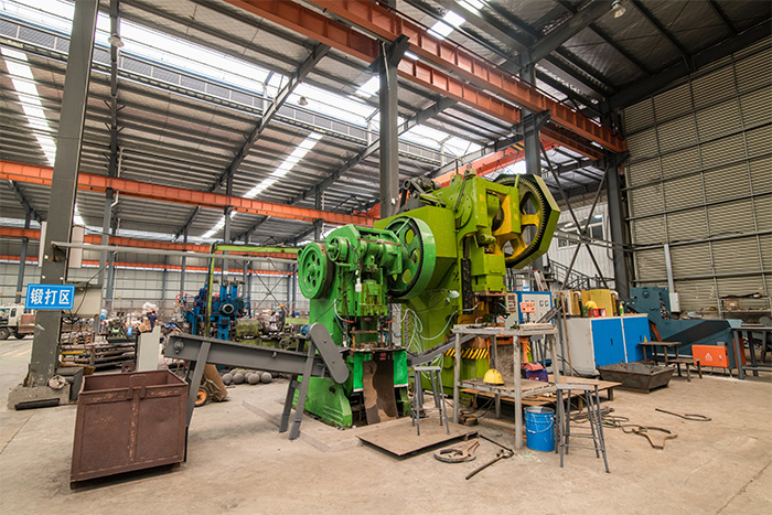 海东网架配件-锥头加工车间